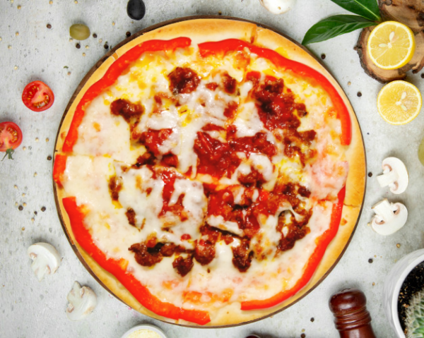 Pizza sốt bò bằm